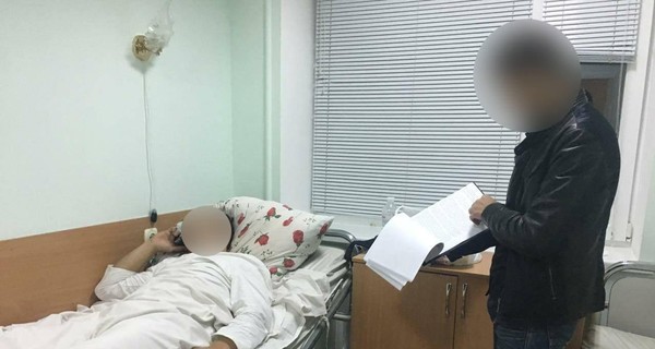 Требовали взятку за то, чего не совершал: в Черкасской области полицейские пытали мужчину на кладбище