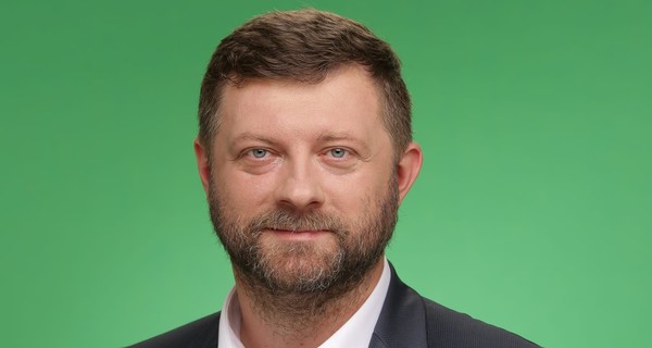 Декларация Александра Корниенко: полтора миллиона и авторские права на песни 