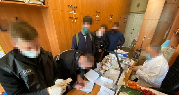 Во Львове за “откос” от армии начальник воинской части брал по 1 тыс долларов, а начальник больницы - 21 тыс гривен
