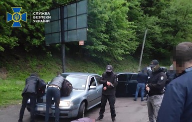 Киевлянка основала межрегиональную группировку, которая переправляла нелегалов в ЕС