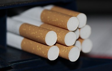 В Украине контрабандисты подделывали сигареты Винниковской фабрики и мировых брендов