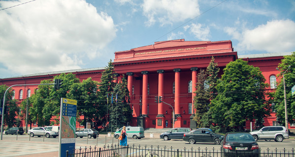 В Нацполиции подтвердили, что в университете Шевченко проходят обыски по факту взятки
