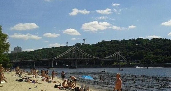 Кличко запретил купаться на киевских пляжах