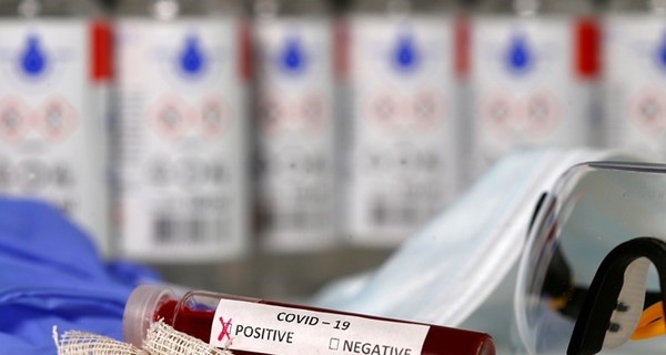 В России разрешили испытать на людях вакцину от коронавируса
