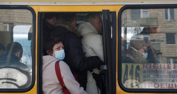 Коронавирус в Украине: поставлен очередной антирекорд - 829 заболевших за сутки
