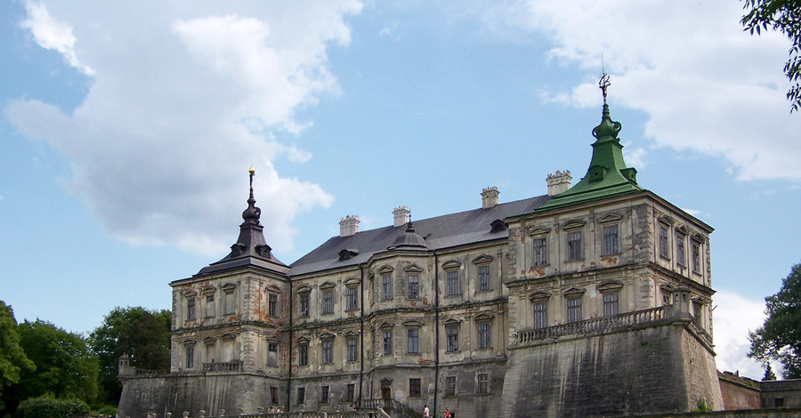 Ткаченко сообщил о передаче под управление Минкульта замков во Львовской области