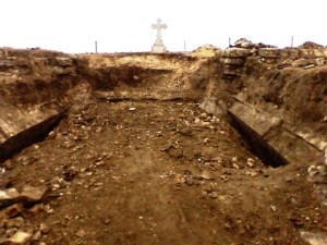 На территории разрушенного храма под Донецком происходят аномальные явления [ФОТО] 