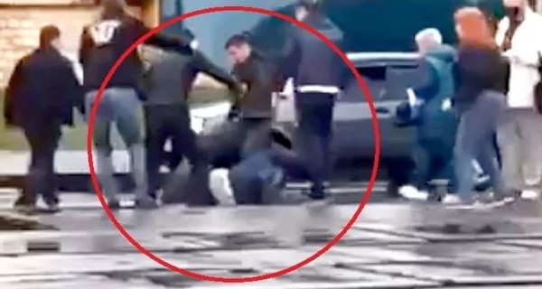 Прокуратура взялась за киевлян, которые избили водителя трамвая в ответ на просьбу надеть маски 