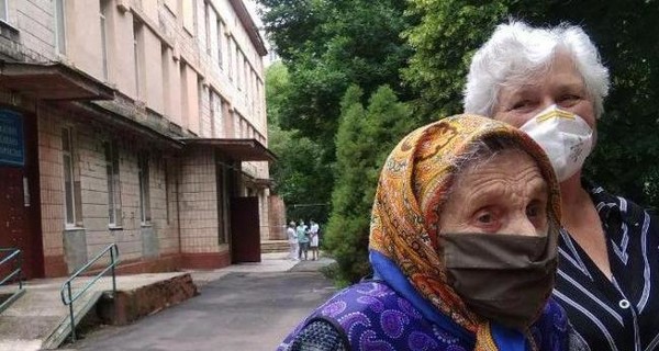 92-летняя ровенчанка, победившая Covid-19: На своих ногах зашла в больницу, на своих и выйду
