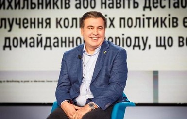 Саакашвили: Зеленский снял галстук с украинской политики