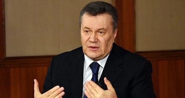 Януковичу и двум экс-министрам сообщили о подозрении в госизмене