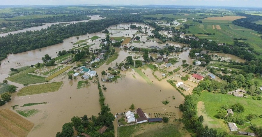 Масштабный потоп на Западной Украине: Днестр может подняться на 9,5 метров