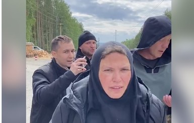 Сломавшая нос Ксения Собчак сообщила, что на ее съемочную группу напали 