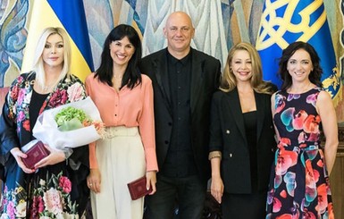 Билык, Ефросинина, Мирзоян и Потап поблагодарили Зеленского за награды