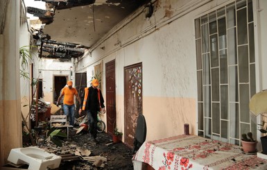 Пожар в Одессе: один из виновников бросился с моста