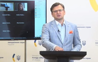 Кулеба: Россия вошла в тройку стран, условиями въезда в которые интересуются украинцы