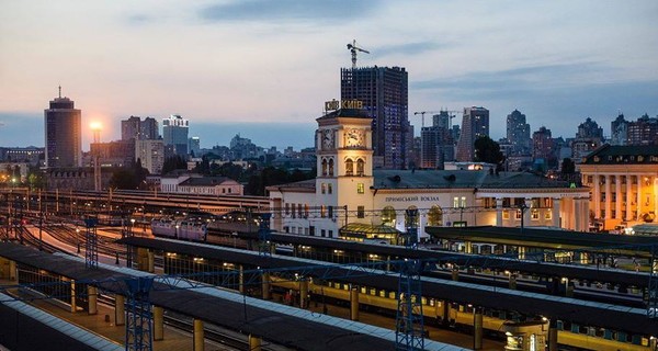 На поезда в Киев и обратно будут продавать все места