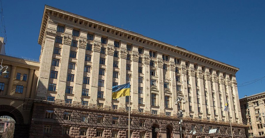 Битва за Киев: кого хотят горожане, а кого - президент