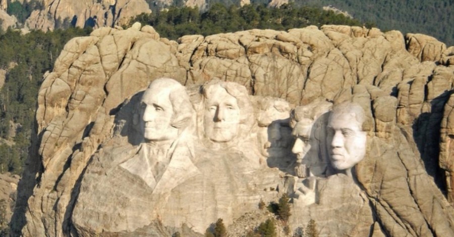 Канье Уэст прифотошопил себя к четырем президентам США на Горе Рашмор