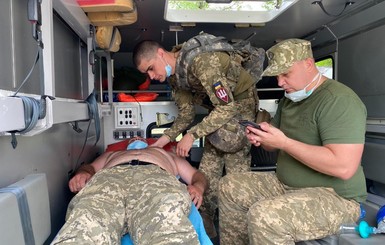 В Донбассе пострадали четверо военных