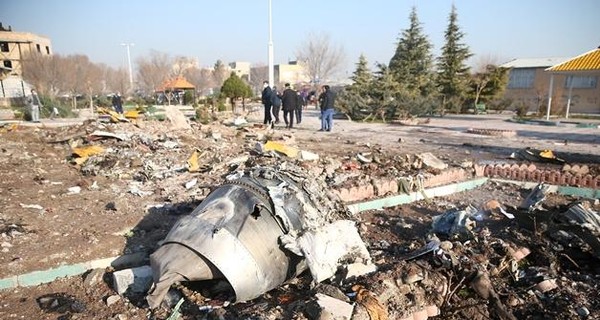 Черные ящики сбитого украинского самолета МАУ прибыли в Париж для расшифровки