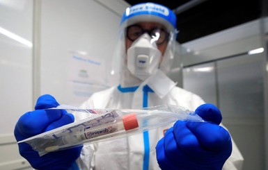 Сдавать или не сдавать: почему врут тесты на коронавирус
