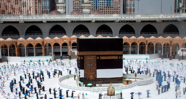 Хадж во время пандемии: в Саудовской Аравии началось ежегодное паломничество мусульман в Мекку