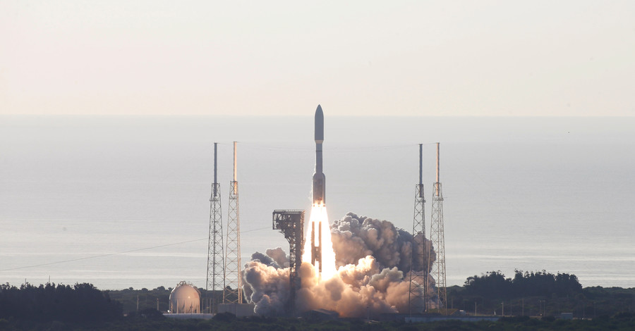 NASA запустила ракету с марсоходом
