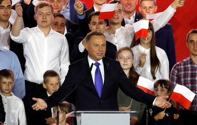 Верховный суд Польши решил судьбу президентства Анджея Дуды 