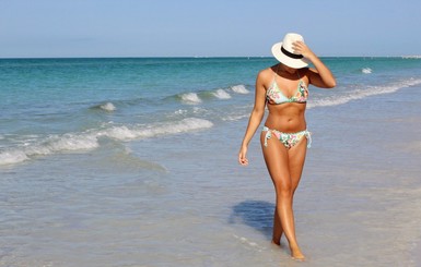 Как съездить в отпуск и не потолстеть: 5 советов диетолога