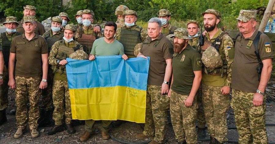 Зеленский рассказал, что он делал на Донбассе два дня
