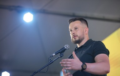 Андрей Билецкий заявил об участии Нацкорпуса в местных выборах