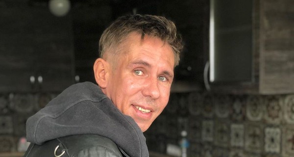 После слухов о романе с фотографом Панин похвастался снимком с брюнеткой