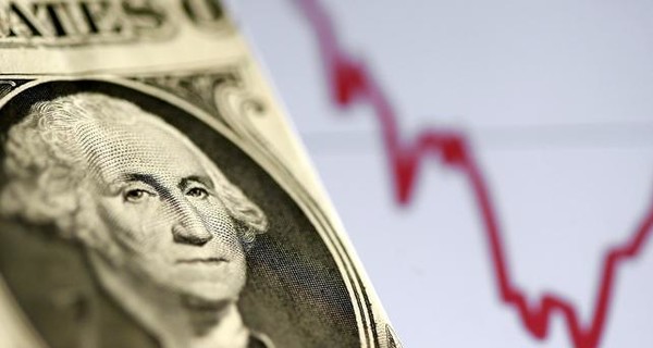 Курс валют на сегодня: доллар и евро резко упали
