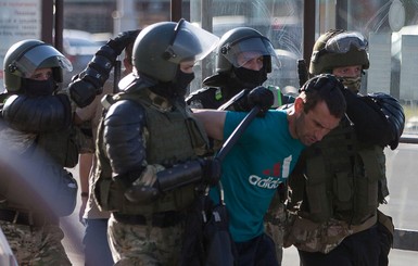 Минские силовики задержали украинских волонтеров с Донбасса