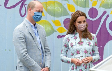 Кейт Миддотон спровоцировала моду на медицинские маски с цветочным принтом