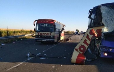 На Кировоградщине столкнулись пассажирские автобусы, погибли двое людей
