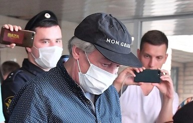 СМИ: Михаила Ефремова перевели из реанимации в палату