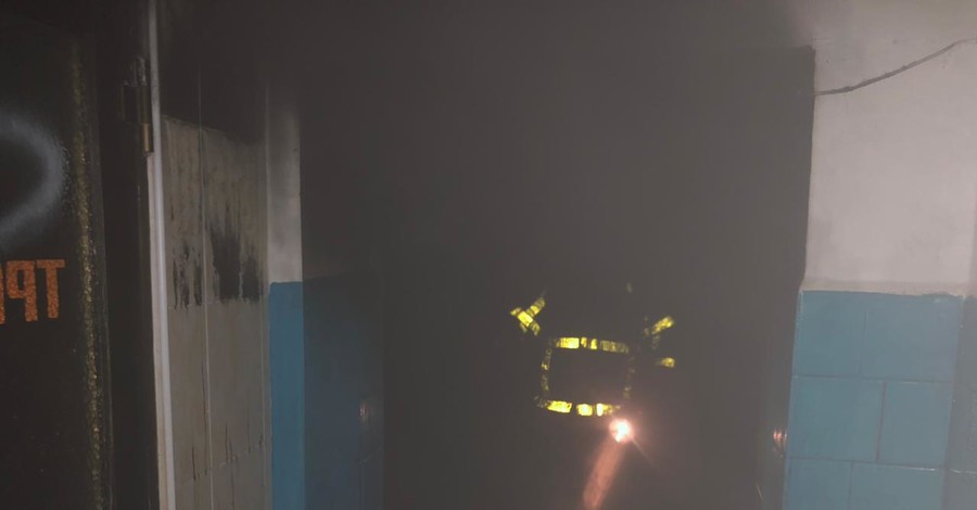 На Закарпатье горела больница: пожарным пришлось эвакуировать 200 человек