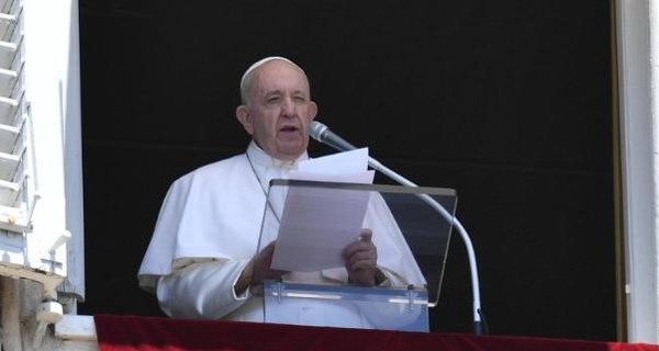Папа Римский - о событиях в Беларуси: Призываю к диалогу, отказу от насилия и уважению справедливости
