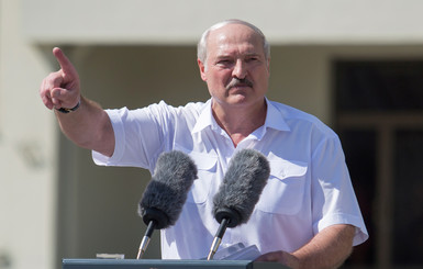 Лукашенко заявил, что других выборов не будет. И местные СМИ на время перестали работать