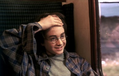 Первый фильм о Гарри Поттере вернулся в кинотеатры и собрал миллиард долларов
