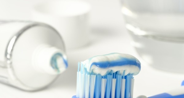 Ученые нашли основу для зубной пасты против кариеса