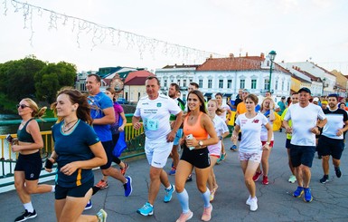 В Ужгороде установили рекорд непрерывной эстафеты по бегу