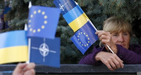 Зеленский: лидеры ЕС должны четко объявить условия для получения Украиной полноправного членства