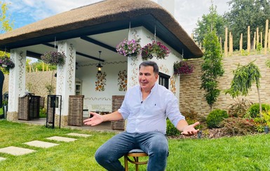 Саакашвили останется на должности в Украине, несмотря на участие в грузинских выборах