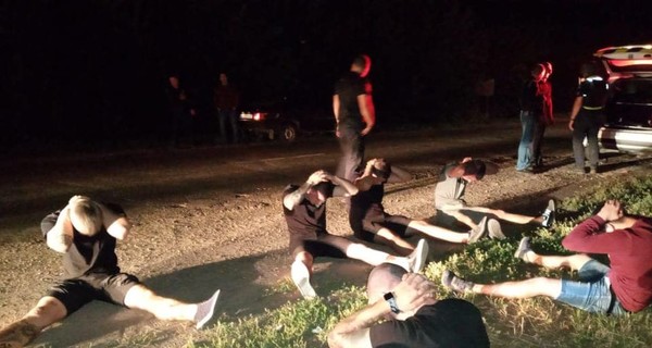 Полиция задержала людей, расстрелявших автобус с людьми на трассе Киев-Харьков