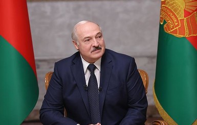 Лукашенко о своем президентстве: Меня показывают не только из телевизора, но и из утюга, и из чайника