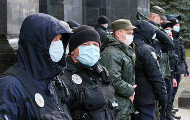 Коронавирус в Украине: за сутки снова заболело больше 2,5 тысяч человек