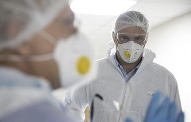 Мэр Кличко во время проверки опорной больницы сообщил, сколько есть мест для больных коронавирусом 